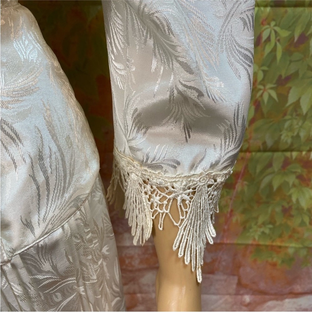 Nilani Vintage Ivory Jacquard Lace Trimmed Dress - Picture 8 of 15